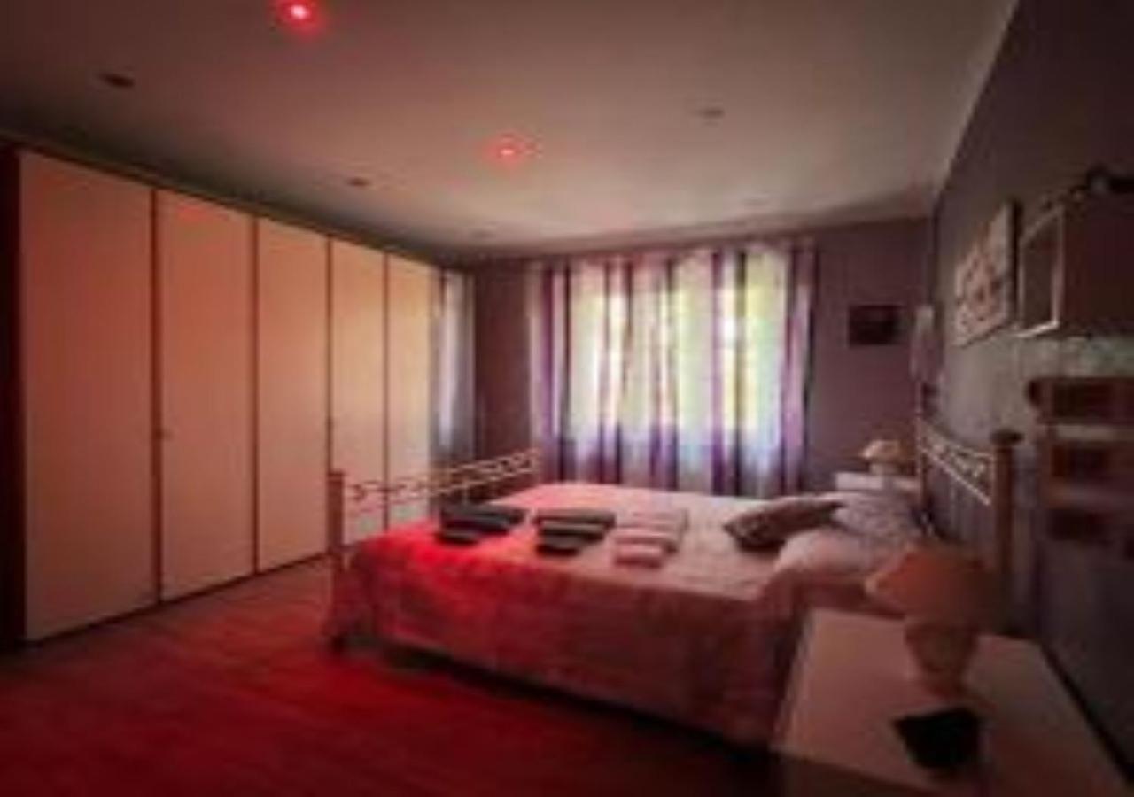 Casa Vacanza Glicine Venaria Reale Kültér fotó